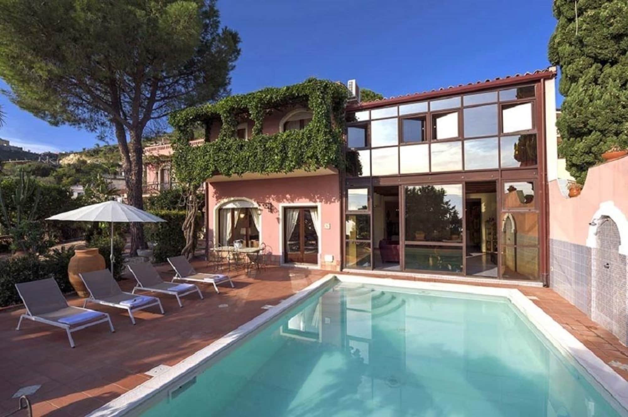 La Boheme Villa Taormina Exterior photo
